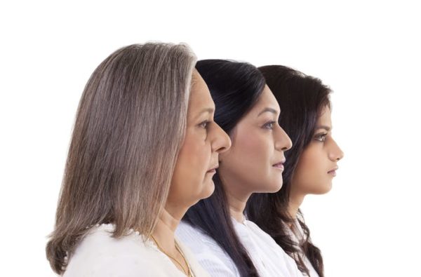 Три поколения женщин